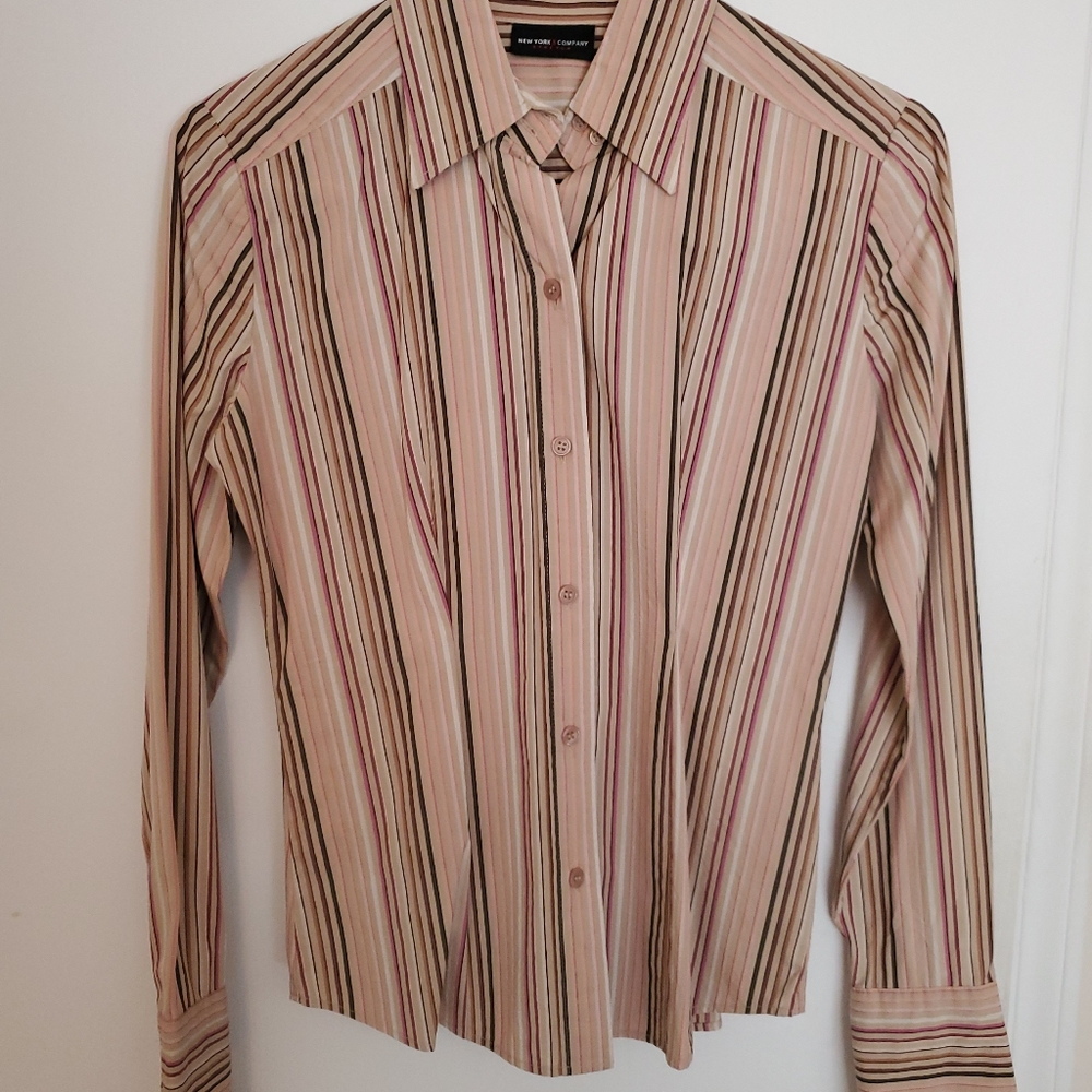 Womens Express color shirt